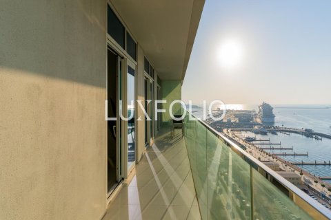 Apartment in EMAAR Beachfront, Dubai Harbour, Dubai 2 bedrooms, 130 sq.m. № 45707 - photo 15