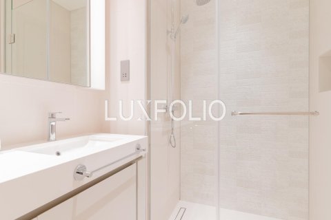 Apartment in EMAAR Beachfront, Dubai Harbour, Dubai 2 bedrooms, 130 sq.m. № 45707 - photo 13