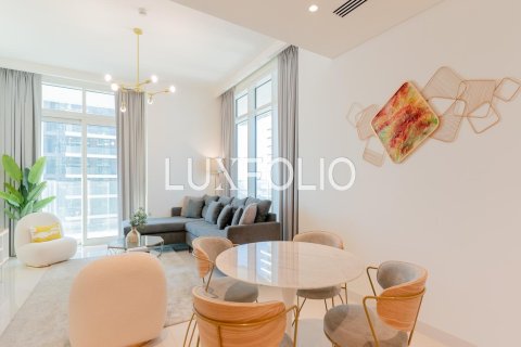 Apartment in EMAAR Beachfront, Dubai Harbour, Dubai 2 bedrooms, 130 sq.m. № 45707 - photo 2
