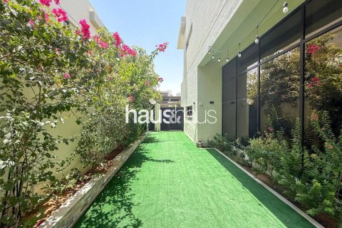 Maison de ville à DAMAC Hills (Akoya by DAMAC), Dubai, 3 chambres, 191 m², № 43955 - photo 2