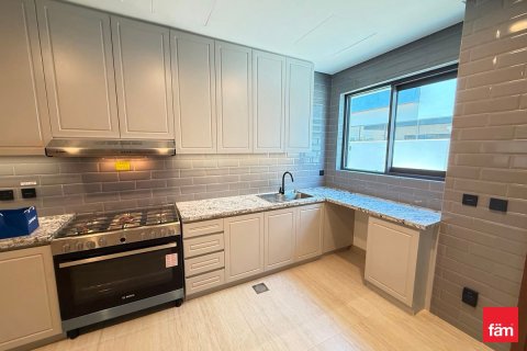 Villa à Dubai, 6 chambres, 462.6 m², № 137776 - photo 9