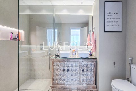 Apartment in Dubai Marina, Dubai 2 bedrooms, 143 sq.m. № 45439 - photo 15