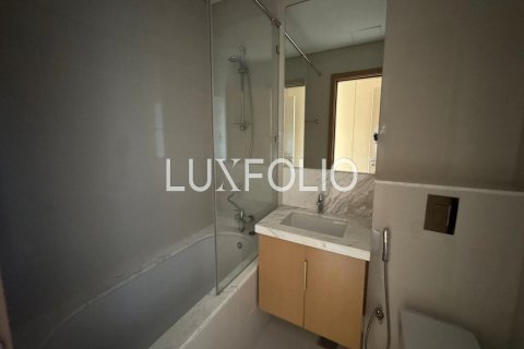 Снять в аренду квартиру в Park Heights, Дубай Хилс Эстейт, Дубай: 2 спальни, 125м², № 46448 - фото 9