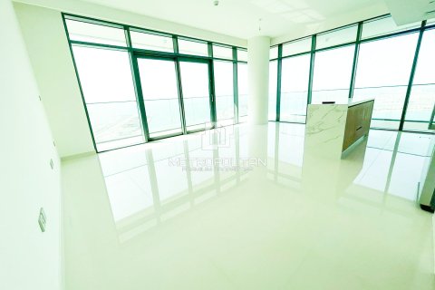 Квартира в EMAAR Beachfront, Dubai Harbour, Дубай, 3 спальни, 180м², № 73910