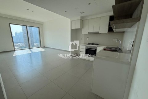 Apartamento en Downtown Views II, Downtown Dubai (Downtown Burj Dubai), Dubai, 2 dormitorios, 107 m², № 73917 - foto 2