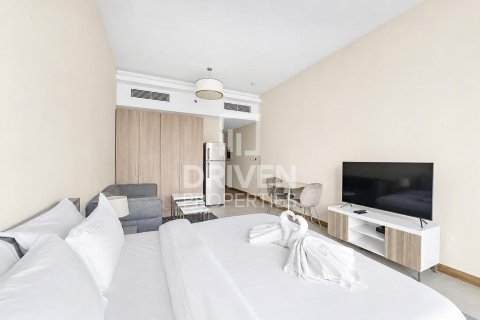 Apartment in SOL Bay, Business Bay, Dubai studio, 48.4 sq.m. № 138553 - photo 6