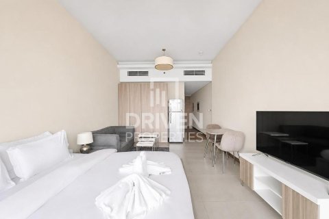 Apartment in SOL Bay, Business Bay, Dubai studio, 48.4 sq.m. № 138553 - photo 4