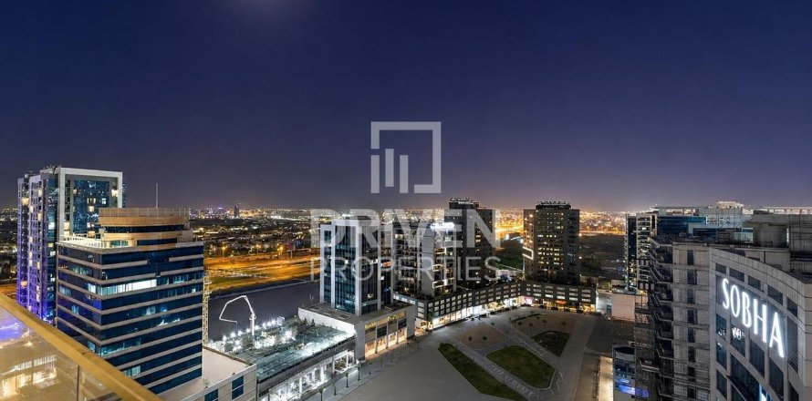 Apartment in SOL Bay, Business Bay, Dubai studio, 48.4 sq.m. № 138553
