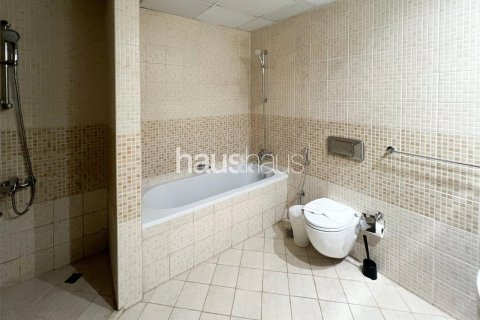 Снять в аренду квартиру в Дубай Марине, Дубай: 3 спальни, 140м², № 45260 - фото 13