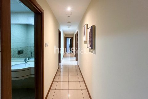 Снять в аренду квартиру в Дубай Марине, Дубай: 3 спальни, 140м², № 45260 - фото 17