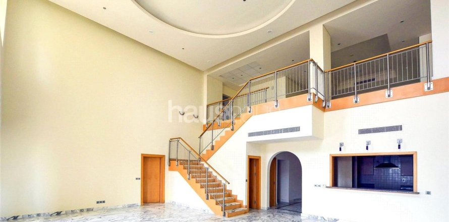 Пентхаус в Shoreline Apartments, Пальма Джумейра, Дубай, 4 спальни, 488м², № 44961