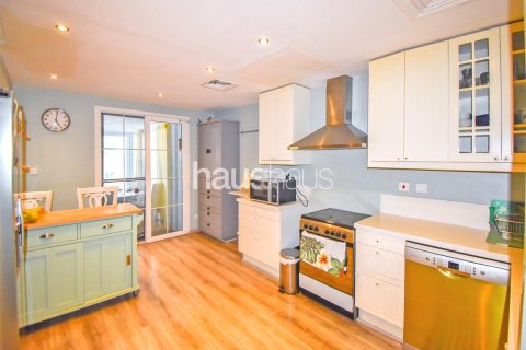 Снять в аренду виллу в Арабиан Ранчес, Дубай: 3 спальни, 259м², № 44945 - фото 2