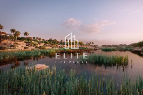Villa à Dubai, 5 chambres, 669 m², № 142381 - photo 4