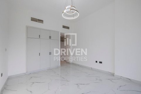 Villa in Al Quoz, Dubai 5 bedrooms, 505.49 sq.m. № 140825 - photo 6