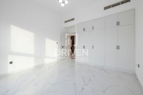 Villa in Al Quoz, Dubai 5 bedrooms, 505.49 sq.m. № 140825 - photo 22
