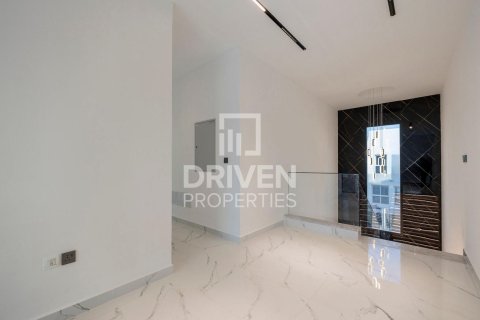 Villa in Al Quoz, Dubai 5 bedrooms, 505.49 sq.m. № 140825 - photo 17