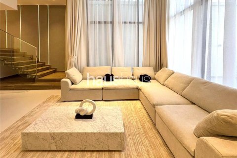 Купить таунхаус в Джумейра Вилладж Серкл, Дубай: 4 спальни, 282м², № 43616 - фото 5