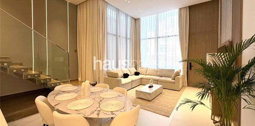Таунхаус в Джумейра Вилладж Серкл, Дубай, 4 спальни, 282м², № 43616