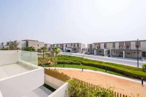 Adosado en Mohammed Bin Rashid City, Dubai, 3 dormitorios, 200.95 m², № 141127 - foto 7