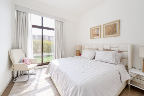 Adosado en Mohammed Bin Rashid City, Dubai, 3 dormitorios, 200.95 m², № 141127 - foto 10