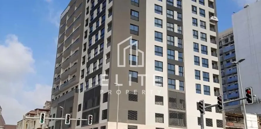 Building in Jumeirah Village Circle, Dubai 17344 sq.m. № 38885