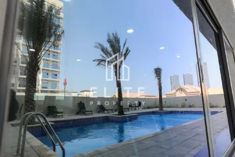Building in Jumeirah Village Circle, Dubai 17344 sq.m. № 38885 - photo 2
