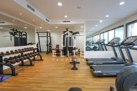 Building in Jumeirah Village Circle, Dubai 17344 sq.m. № 38885 - photo 3
