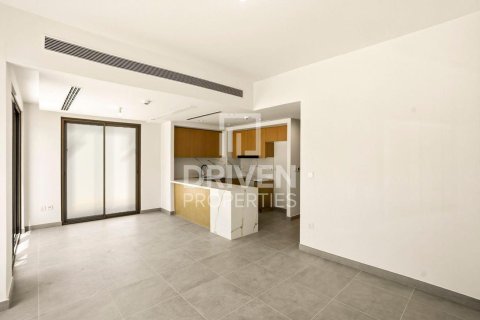 Снять в аренду таунхаус в Villanova, Dubai Land, Дубай: 4 спальни, 252.6м², № 129739 - фото 16