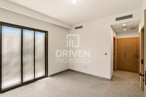 Снять в аренду таунхаус в Villanova, Dubai Land, Дубай: 4 спальни, 252.6м², № 129739 - фото 8