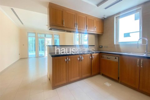 فيلا في Jumeirah Park, دبي 3 غرف نوم, 325 م² رقم 44482 - صورة 9