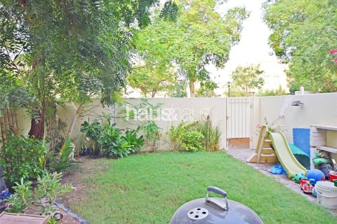 Villa en The Springs, Dubai, 2 dormitorios, 157 m², № 44676