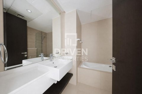 Снять в аренду квартиру в Al Barsha 1, Аль-Барша, Дубай: 2 спальни, 117.71м², № 127848 - фото 10