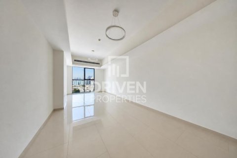 Снять в аренду квартиру в Al Barsha 1, Аль-Барша, Дубай: 2 спальни, 117.71м², № 127848 - фото 3