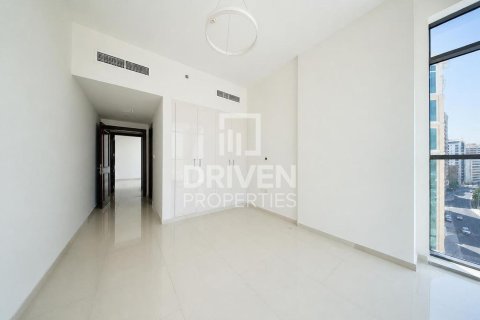 Снять в аренду квартиру в Al Barsha 1, Аль-Барша, Дубай: 2 спальни, 117.71м², № 127848 - фото 7