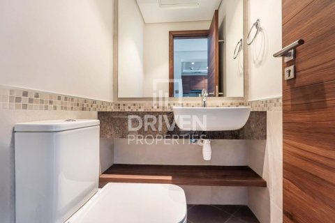 Duplex in Jumeirah Village Circle, Dubai 2 bedrooms, 162.39 sq.m. № 127850 - photo 13