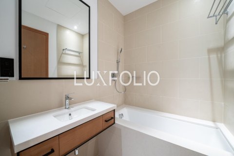 Apartment in Dubai Marina, Dubai 4 bedrooms, 214 sq.m. № 45963 - photo 17