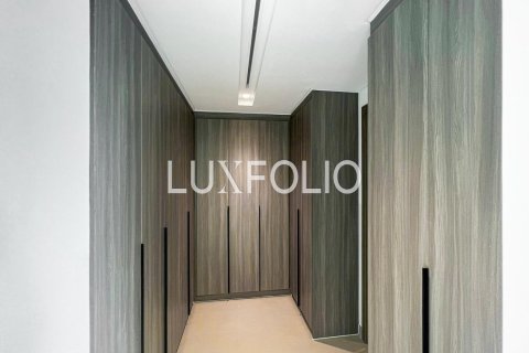 Villa en Murooj Al Furjan, Al Furjan, Dubai, 5 dormitorios, 425 m², № 45515 - foto 15