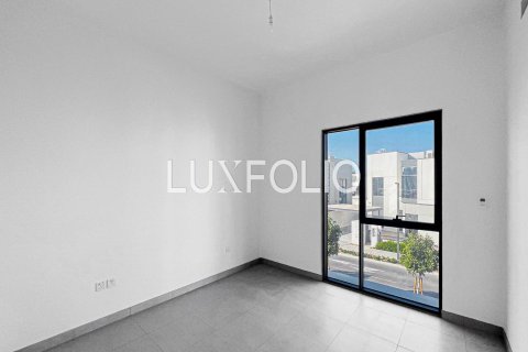 Villa en Murooj Al Furjan, Al Furjan, Dubai, 5 dormitorios, 425 m², № 45515 - foto 12
