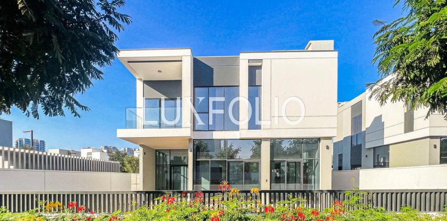 Villa en Murooj Al Furjan, Al Furjan, Dubai, 5 dormitorios, 425 m², № 45515