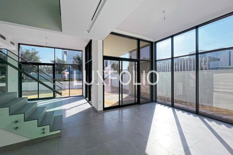 Villa en Murooj Al Furjan, Al Furjan, Dubai, 5 dormitorios, 425 m², № 45515 - foto 23