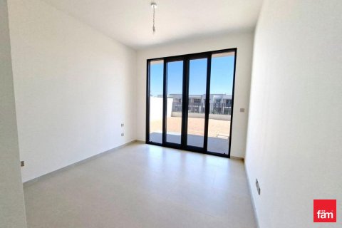 Снять в аренду виллу в Джабаль-Али, Дубай: 4 спальни, 676м², № 110870 - фото 15