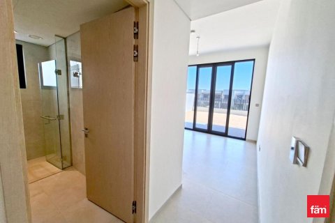 Снять в аренду виллу в Джабаль-Али, Дубай: 4 спальни, 676м², № 110870 - фото 12