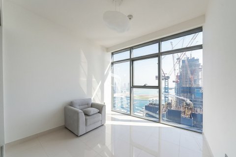 Снять в аренду квартиру в EMAAR Beachfront, Dubai Harbour, Дубай: 3 спальни, 198м², № 112168 - фото 16