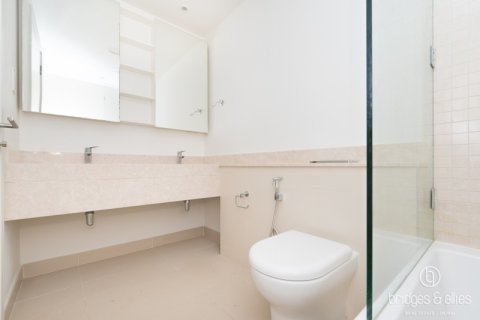Снять в аренду виллу в Дубай Хилс Эстейт, Дубай: 5 спален, 254м², № 137720 - фото 9