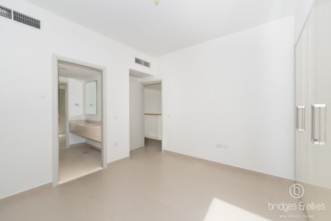 Снять в аренду виллу в Дубай Хилс Эстейт, Дубай: 5 спален, 254м², № 137720 - фото 24