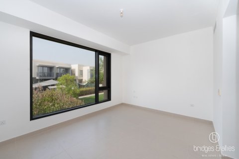 Снять в аренду виллу в Дубай Хилс Эстейт, Дубай: 5 спален, 254м², № 137720 - фото 11