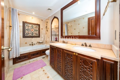 Apartment in Downtown Dubai (Downtown Burj Dubai), Dubai 1 bedroom, 89.83720100 sq.m. № 137705 - photo 14