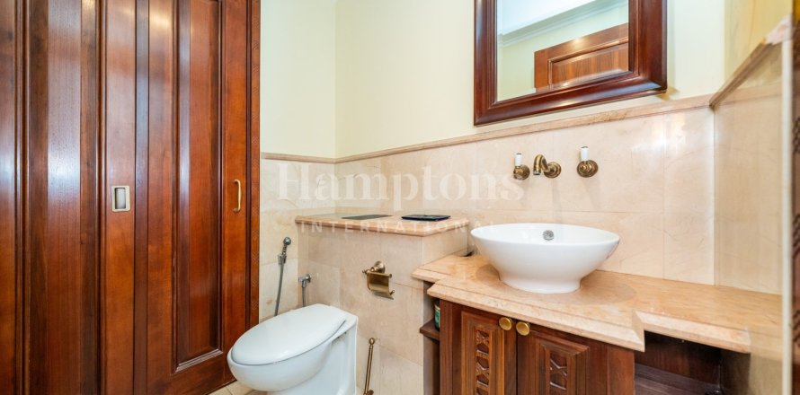 Apartment in Downtown Dubai (Downtown Burj Dubai), Dubai 1 bedroom, 89.8372 sq.m. № 137705