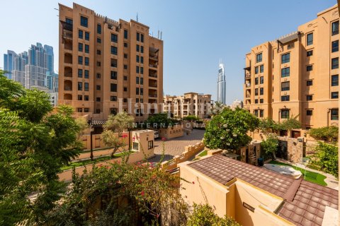 Apartment in Downtown Dubai (Downtown Burj Dubai), Dubai 1 bedroom, 89.83720100 sq.m. № 137705 - photo 17