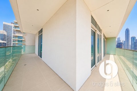 Apartment in EMAAR Beachfront, Dubai Harbour, Dubai 2 bedrooms, 119 sq.m. № 137719 - photo 7